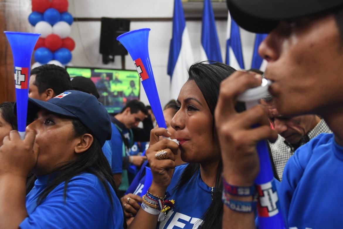 Anche El Salvador  protesta votando  per l’estrema destra