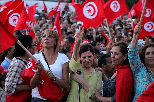Tunisia, la rivoluzione è «femmina» e lotta per l’eredità