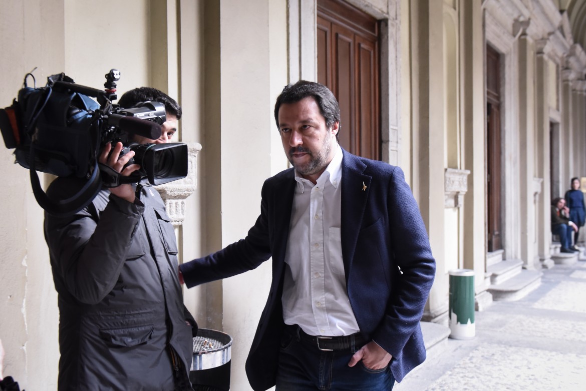 Salvini prova a sminare la strada per l’intesa con i 5S