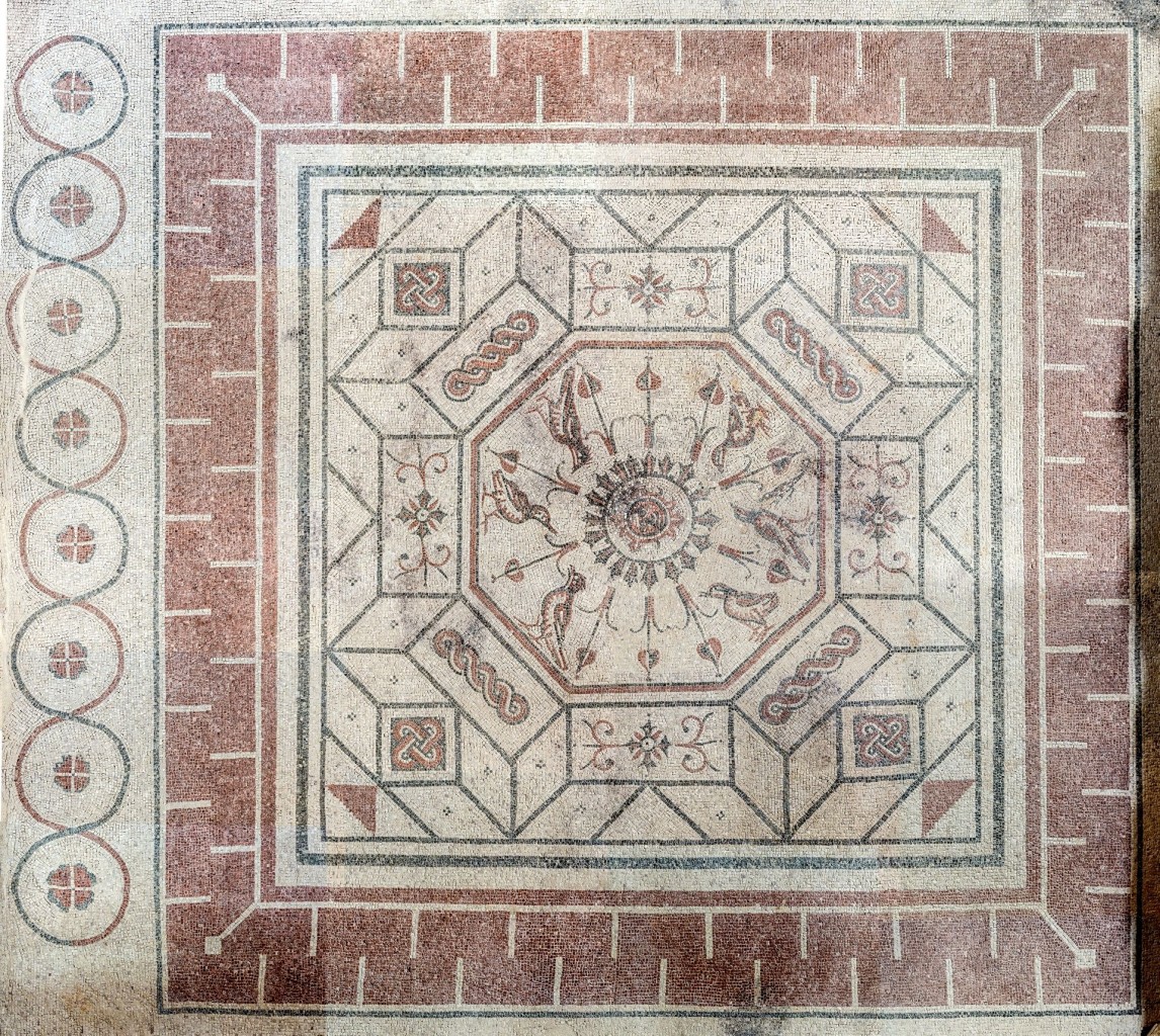 Villa dei Mosaici di Spello, Stanza del Sole Radiante