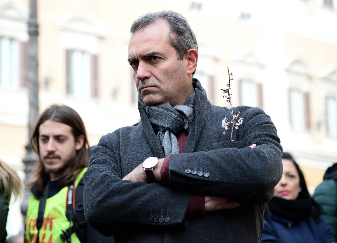 Napoli, sabato De Magistris e sinistra in piazza contro «il debito ingiusto»
