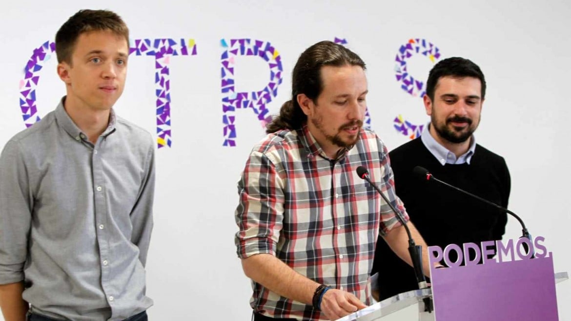 Podemos, foto di gruppo per soli candidati maschi