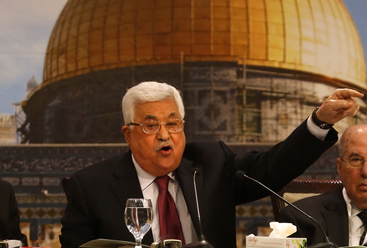 La “storia” di Abu Mazen, frasi antisemite di un presidente finito