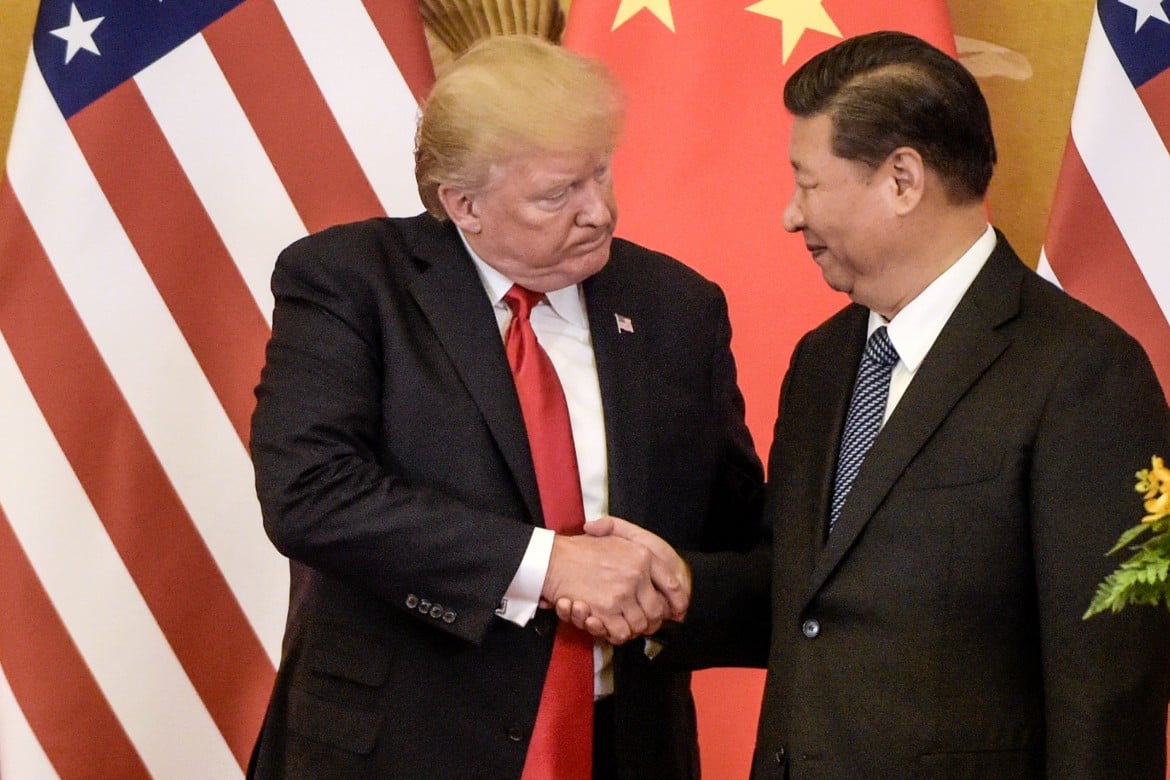 Telefonata tra Xi e Trump: «Insieme contro il virus»