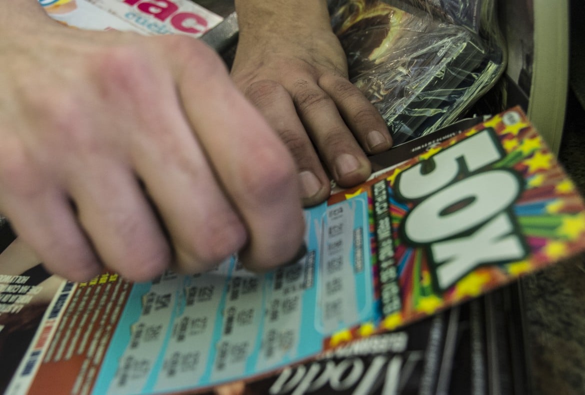 Boom di giocatori d’azzardo, il gratta e vinci spopola al sud