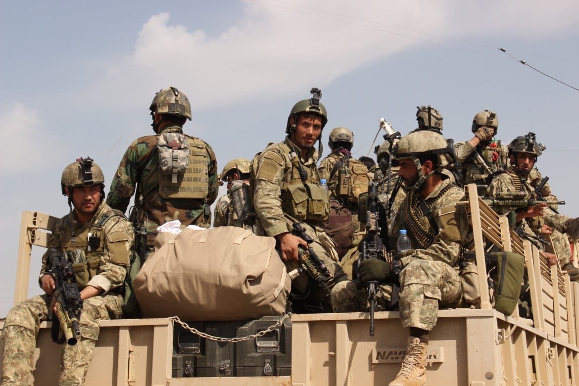 Talebani, scelta «umanitaria»: amnistia per il soldati afghani