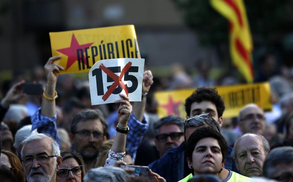 Madrid non firma il decreto, bloccato il governo Torra