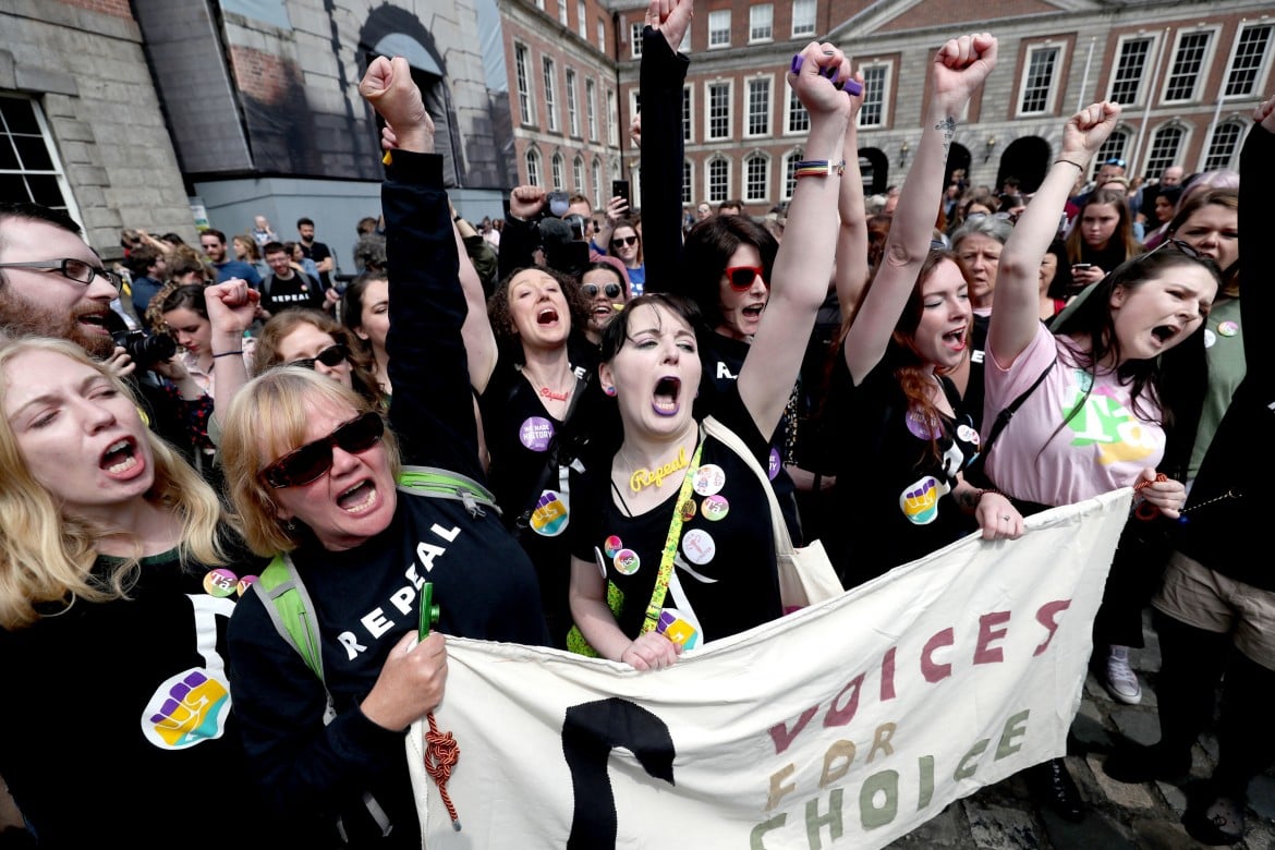 Irlanda, cade un altro tabù. Al referendum sull’aborto vince il Sì