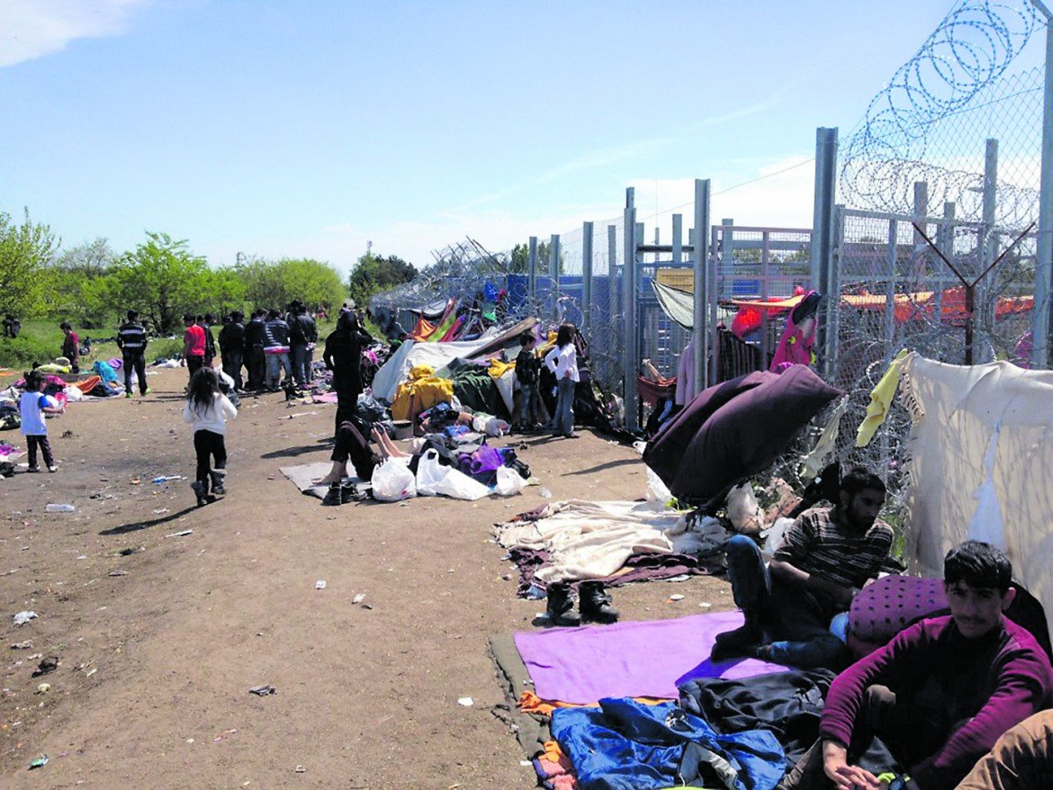 «Stop Soros law», in Ungheria ora è reato aiutare i profughi