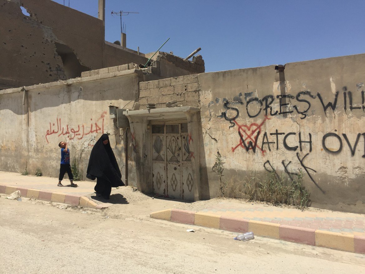 Ritorno a Raqqa: alla città martire restano solo macerie