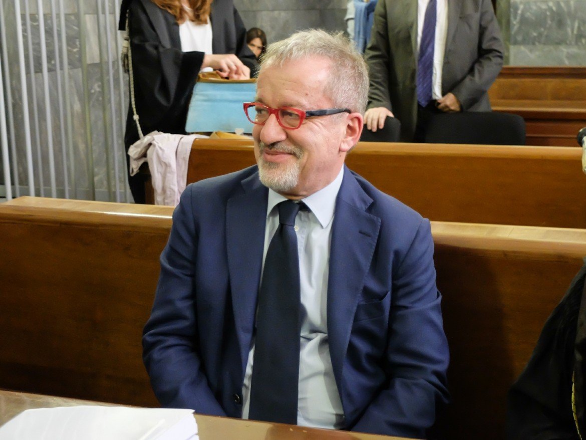 Maroni condannato a un anno ma assolto dall’accusa più grave