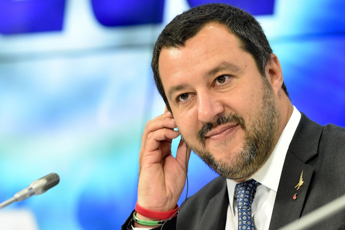 La Ue contro Salvini: «Non consideriamo sicura la Libia»