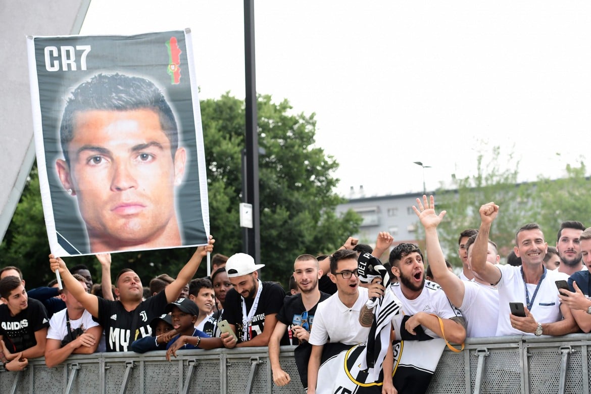 «Ronaldo? Affare scandaloso, sulla pelle dei lavoratori», «Un ottimo investimento»