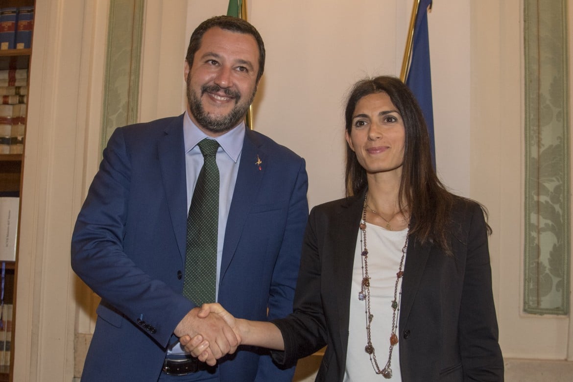 Salvini contro l’Europa sui rom. E annuncia il «decreto sicurezza»