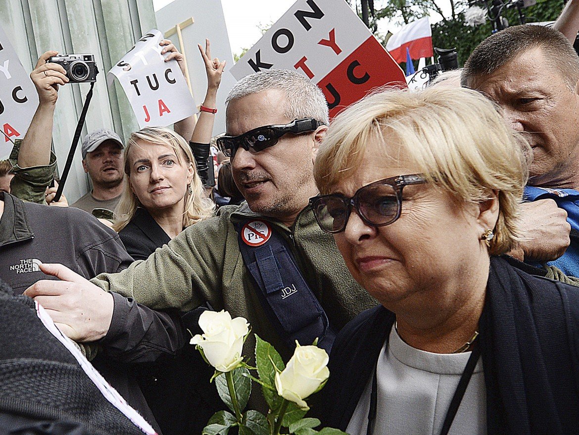 Il governo polacco arraffa la Corte suprema