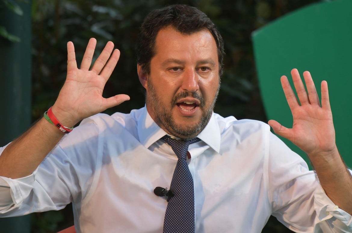 «Sequestro di persona», la procura indaga Salvini