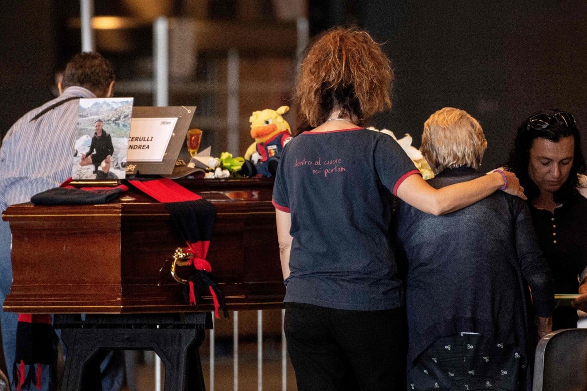 Venti famiglie delle vittime disertano i funerali di Stato