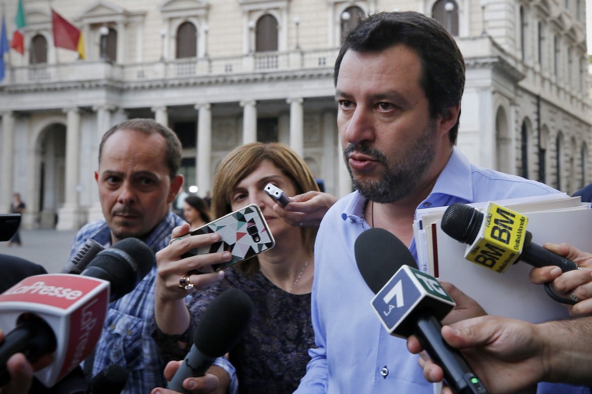 E Salvini promette: «Chiuderemo i ghetti»