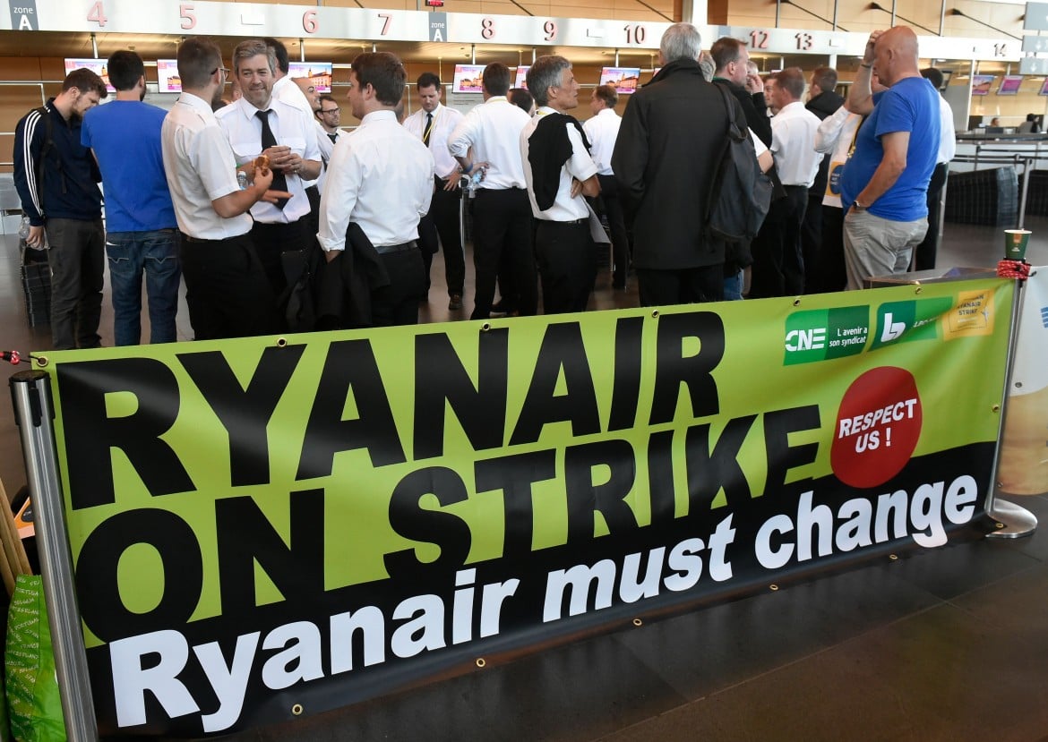Oggi secondo sciopero europeo Ryanair: già cancellati 250 voli