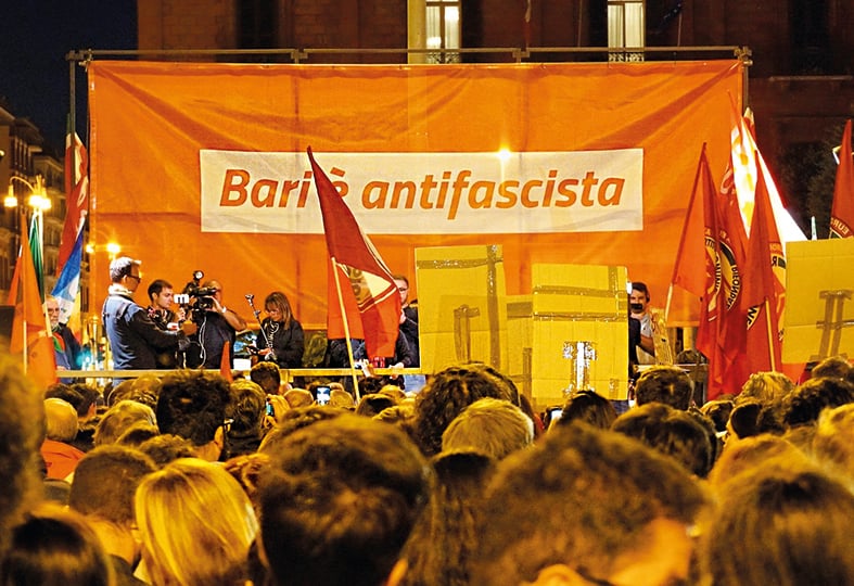 «Bari è antifascista». In 5 mila  contro l’aggressione squadrista