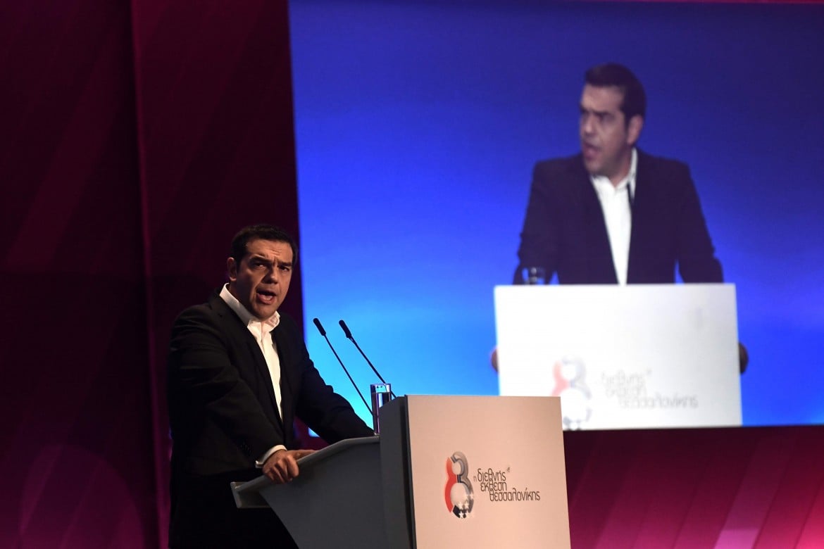 Tsipras riparte da Salonicco, in corsa contro i sondaggi
