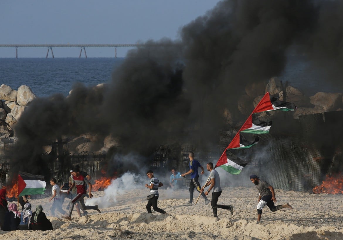 Lieberman, colpire duro Hamas per mettere fine alle proteste