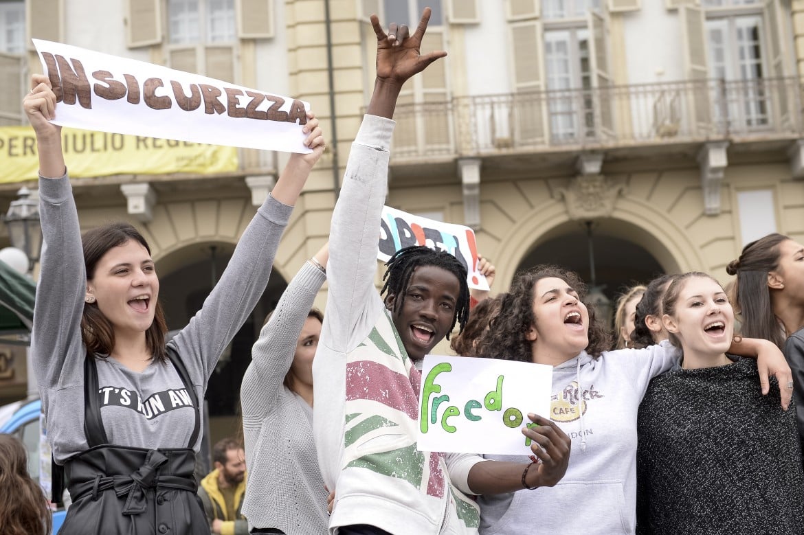 Da nord a sud, l’Italia antirazzista in piazza contro il decreto Salvini