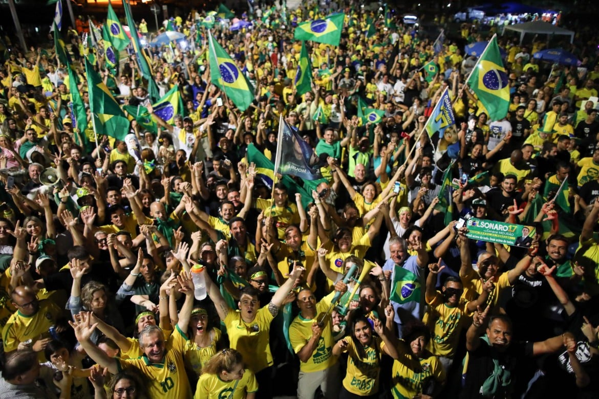 Brasile choc, Bolsonaro presidente. L’estrema destra si insedia al Planalto