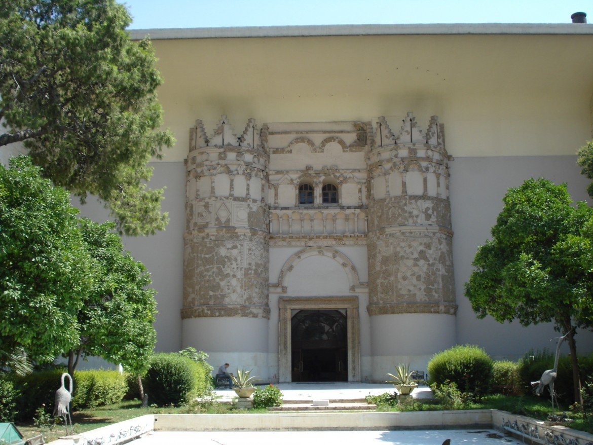 Riapre il museo di Damasco, ma la memoria è inquinata dalla guerra