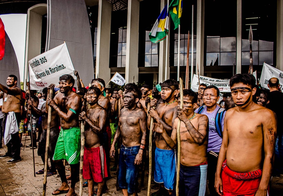 Una deputata indigena al Congresso di Brasilia, cade un tabù lungo due secoli