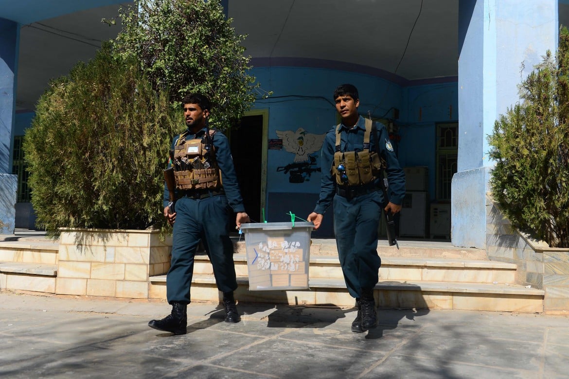 Non voto e vittime civili, i numeri non tornano in Afghanistan