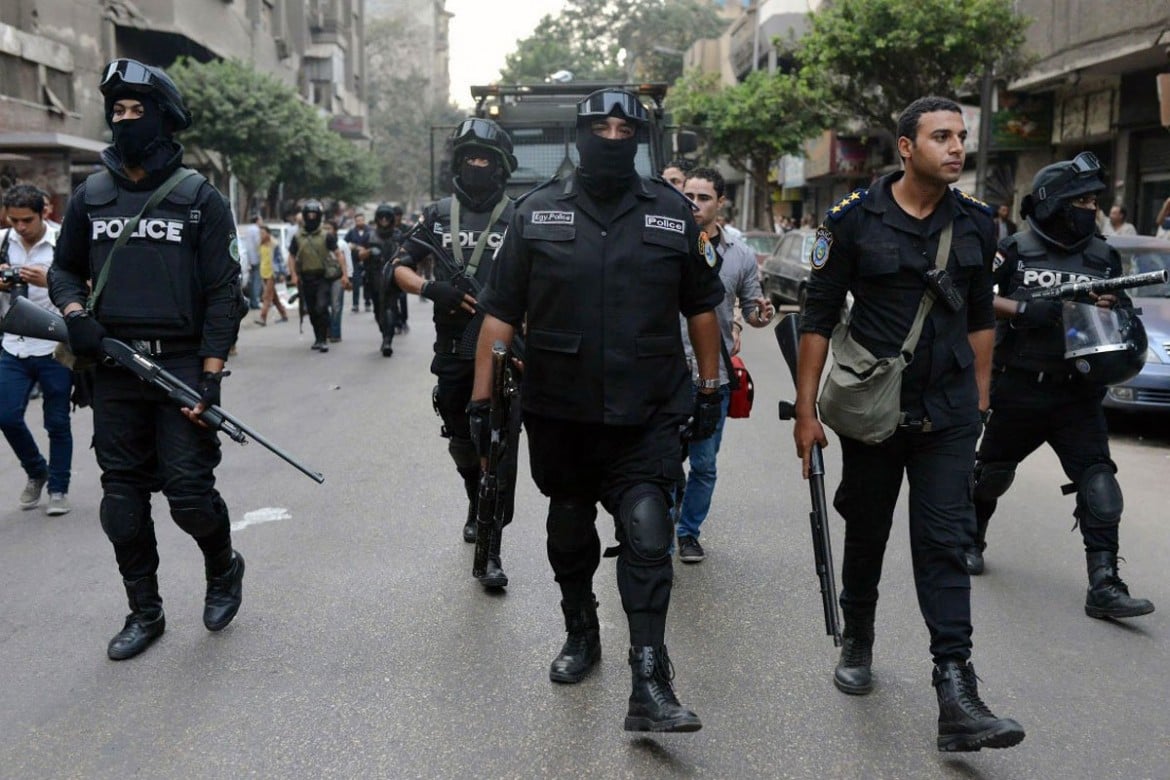 Retata di al-Sisi contro i diritti umani: arrestati 19 attivisti