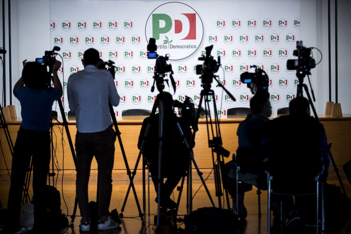 Minniti rallenta, dubbi sulle scelte di Renzi