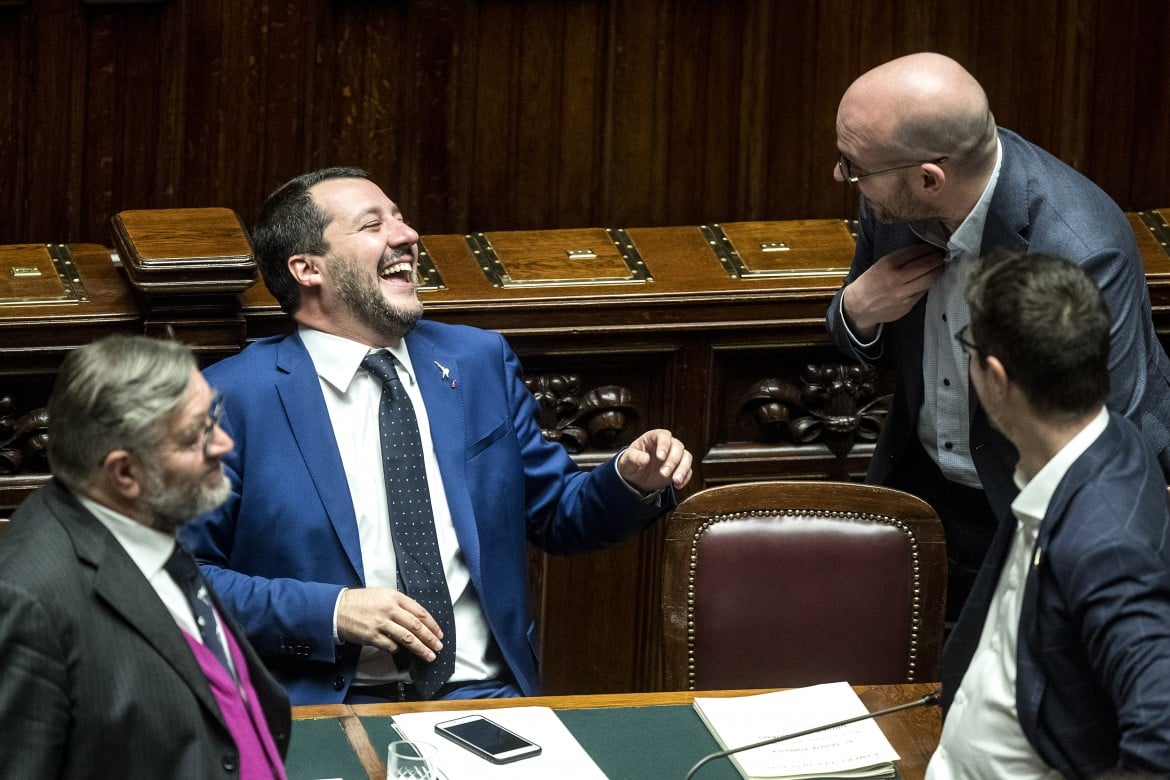 Avvenire contro Salvini: restituisca lui i soldi