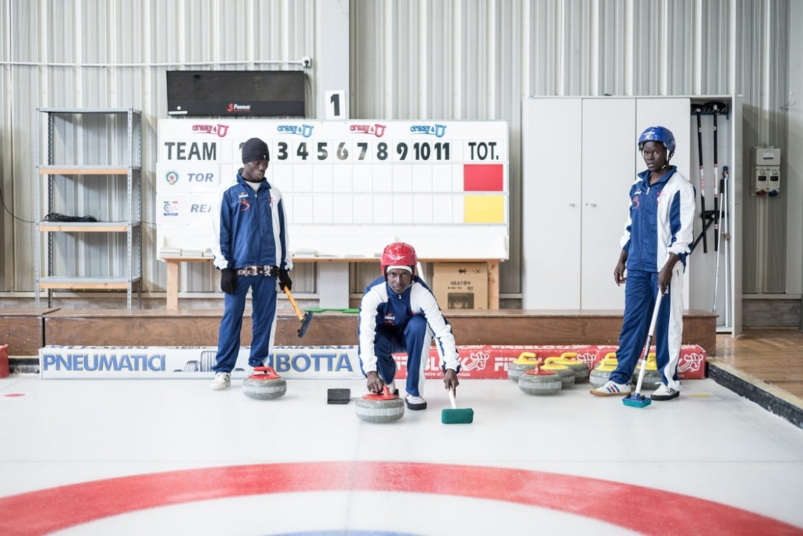 Africa curling team: un sogno di ghiaccio, Salvini permettendo