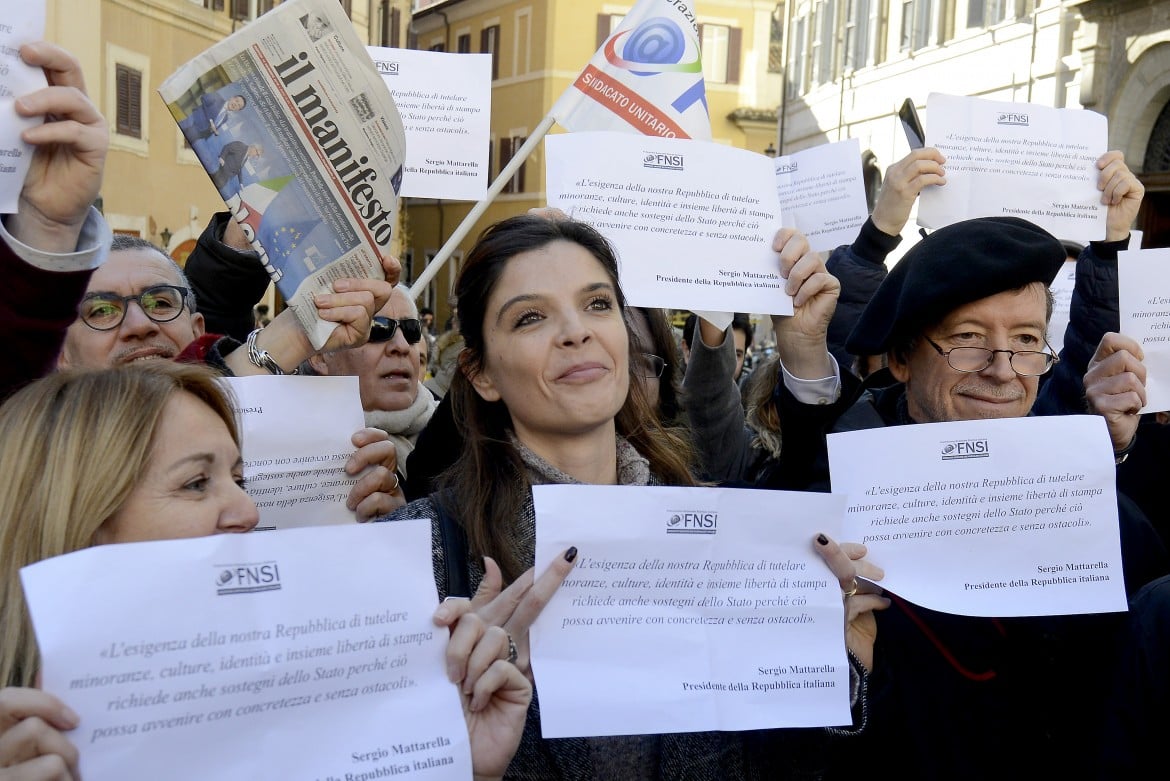 Tra fake news e tagli il governo Lega-Cinque Stelle contro la libertà di stampa