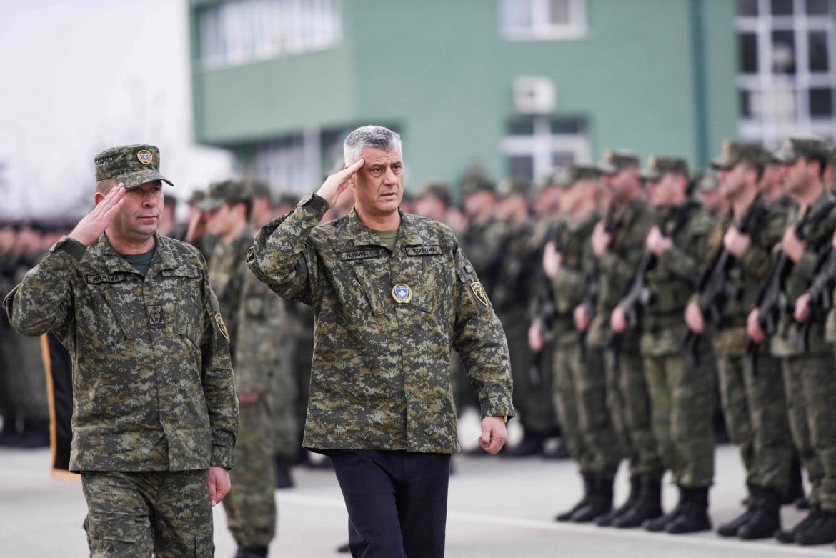 Contro la Nato e la Ue il Kosovo crea il suo esercito