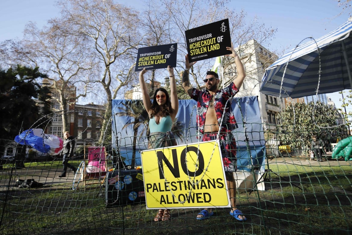 Amnesty, le agenzie del turismo online legittimano le colonie israeliane