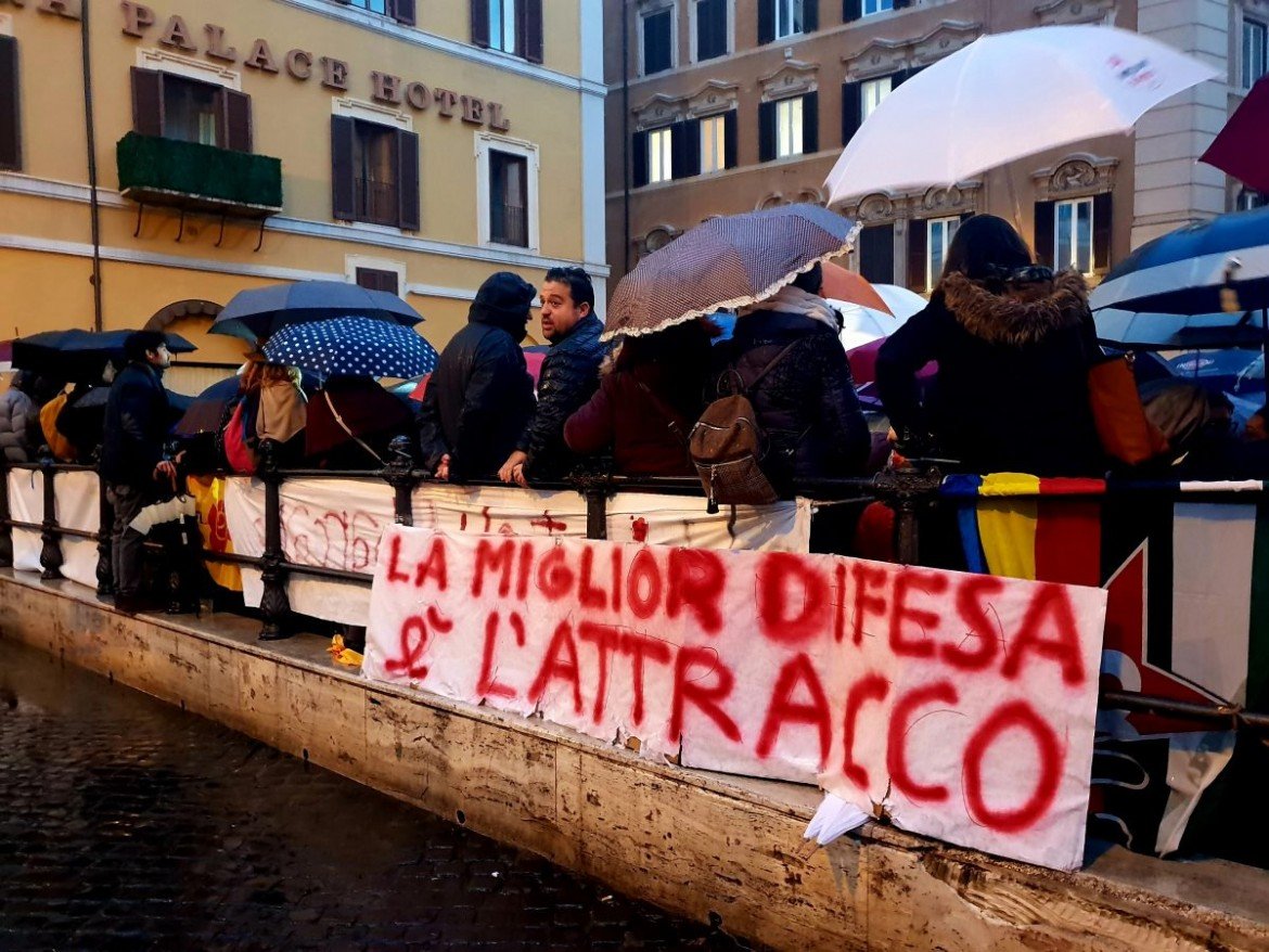 «Non siamo pesci», la solidarietà va in piazza Montecitorio