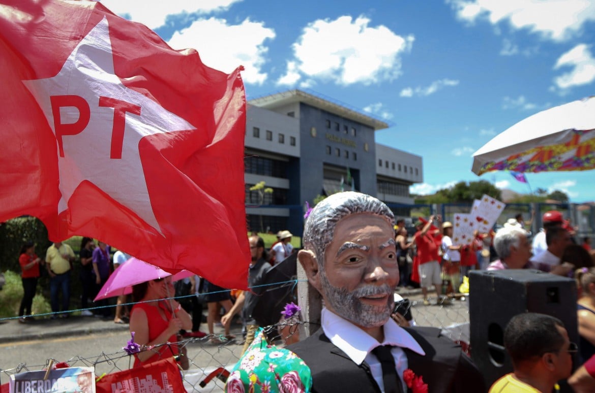 Lula ri-condannato a 12 anni senza prove