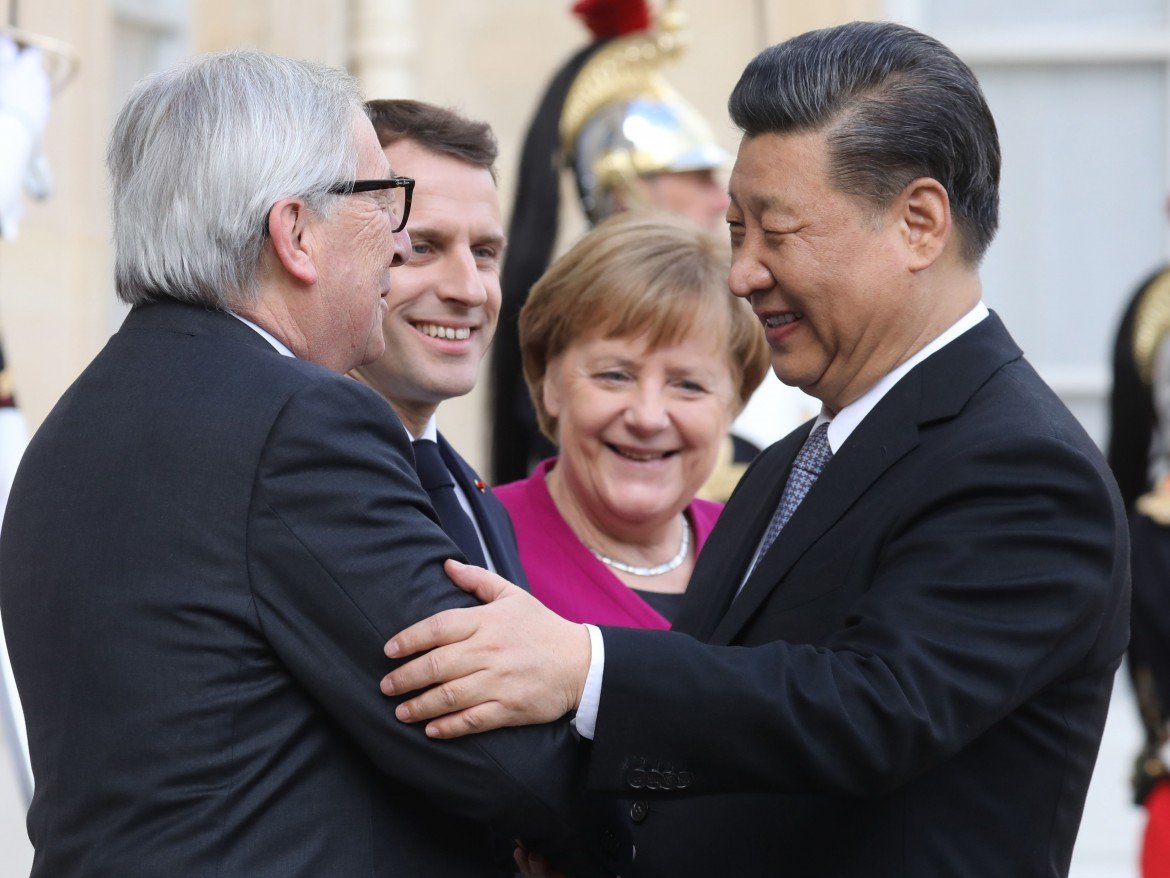 Ue a Pechino: negoziamo, ma alla pari