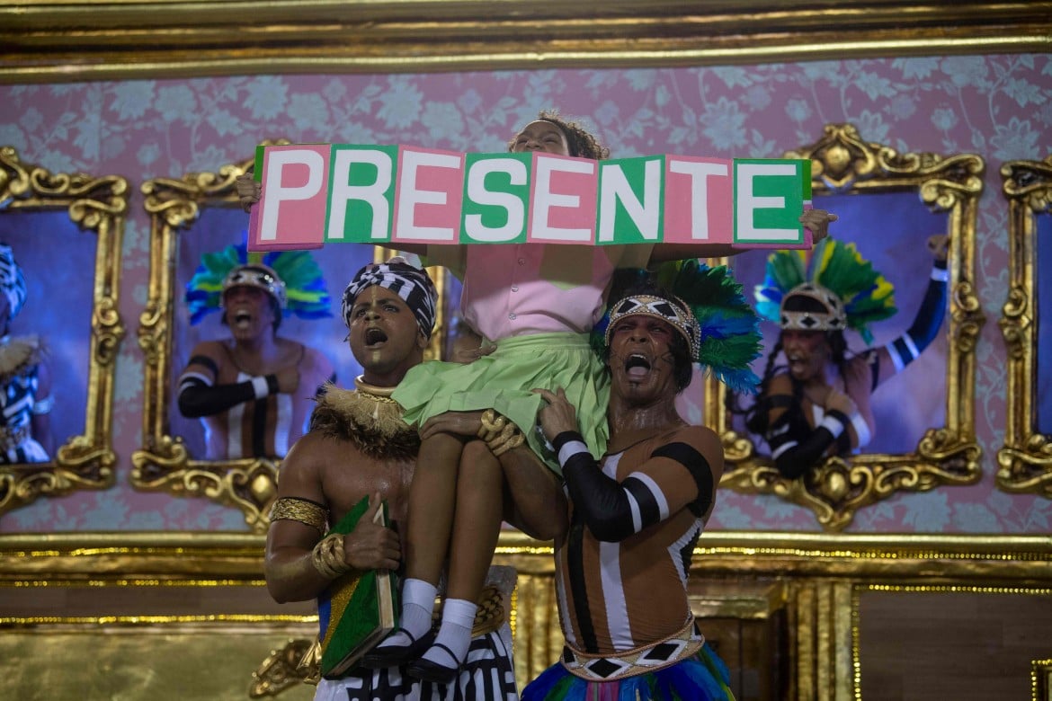 Un Carnevale di lotta chiude in bellezza l’annus horribilis del Brasile, nel segno di Marielle Franco