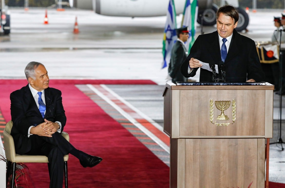 Bolsonaro fa contento Netanyahu solo a metà