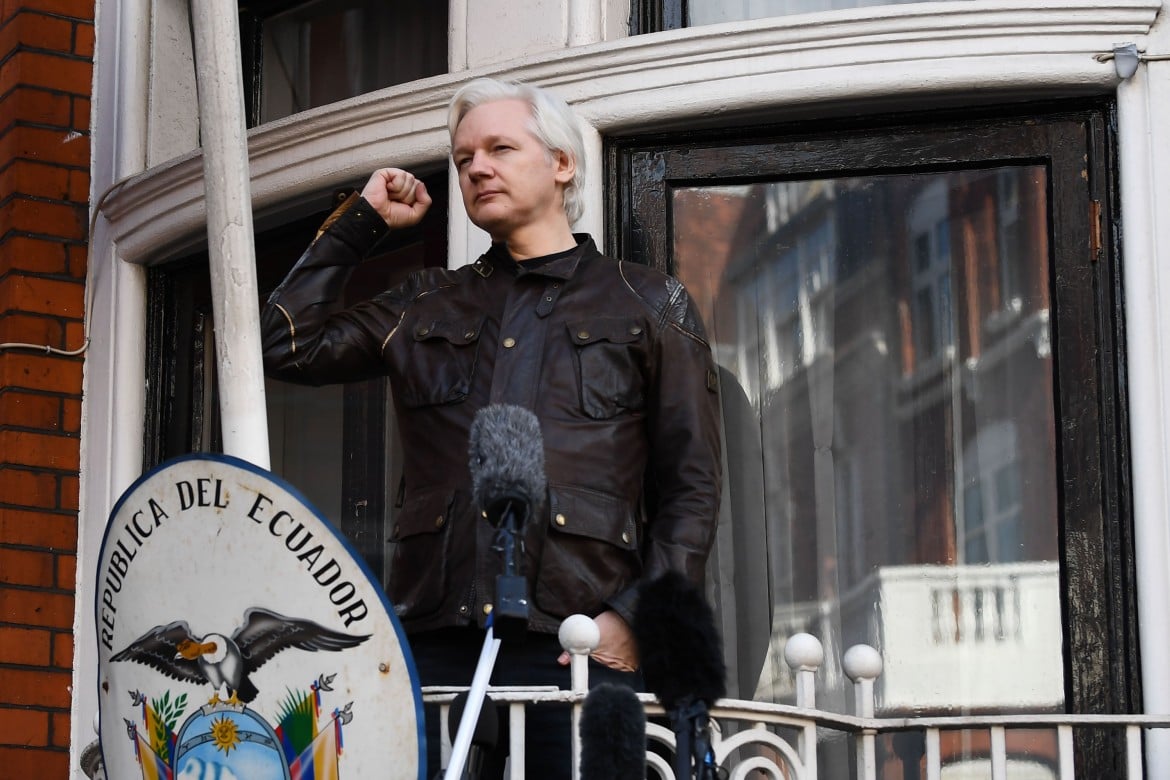 «Fuck the money, Assange ha fatto bene»