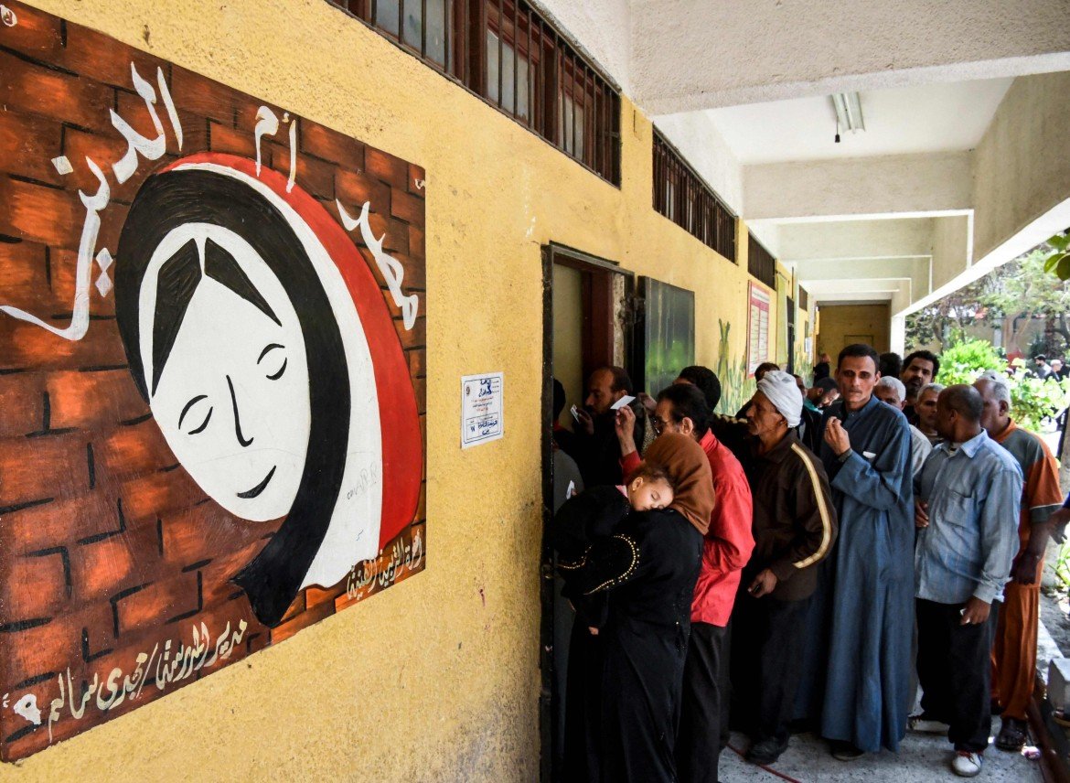 Voto farsa in Egitto, al Sisi avanti fino al 2030