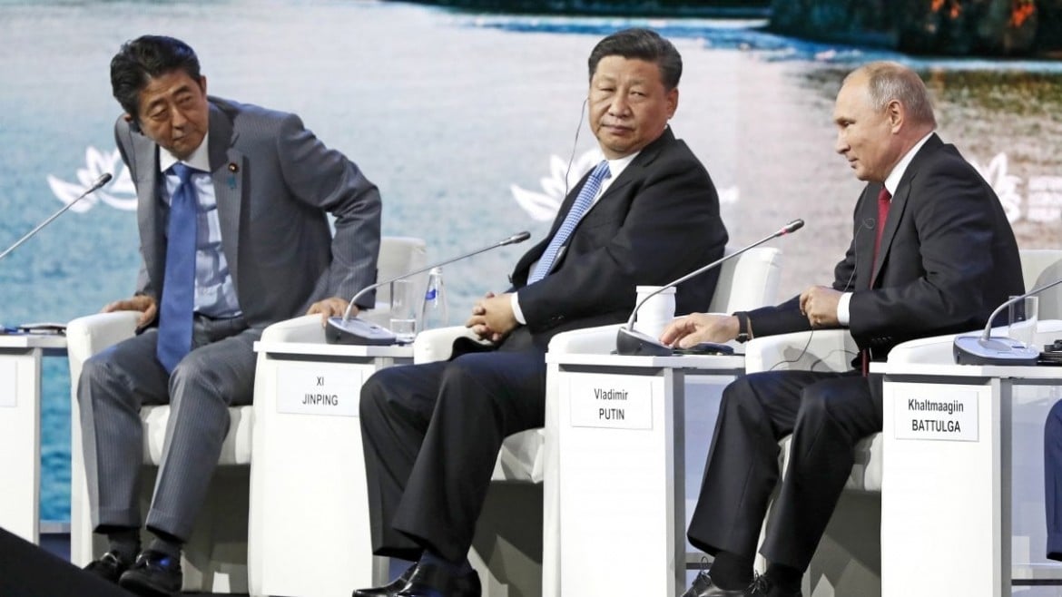 Oggi Abe a Roma. Il 25 Kim incontra Putin. Il 26 Conte è a Pechino (da solo)