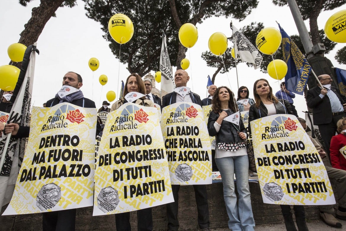 Radio Radicale, Luigi Di Maio ci ripensa: «Troveremo una soluzione». Forse in Rai