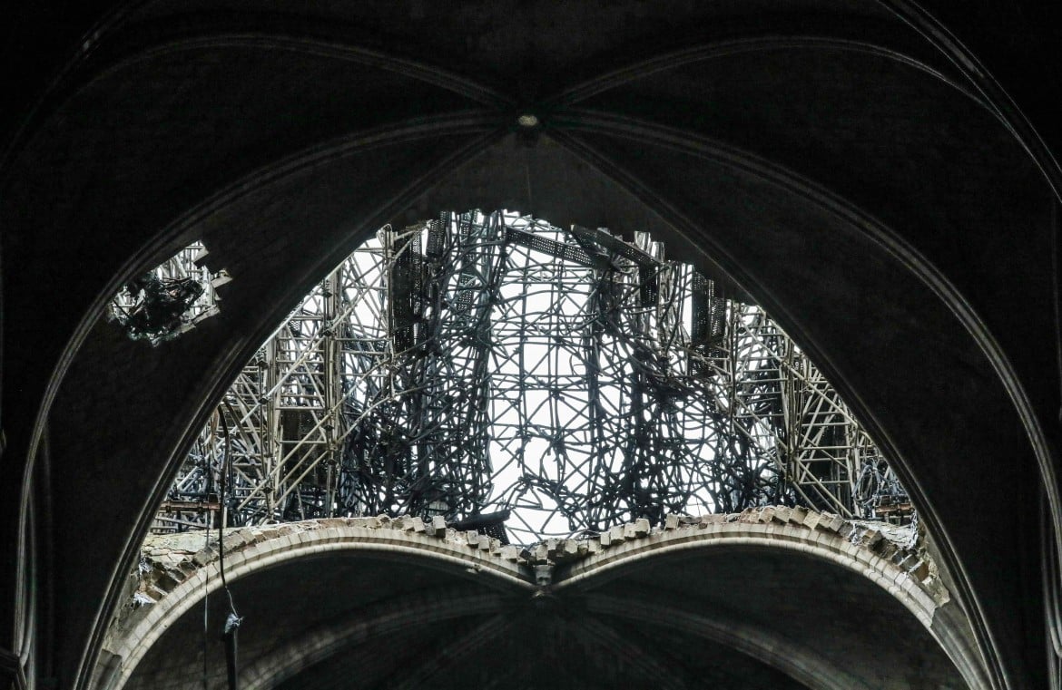 L’espansione di Parigi dentro la cattedrale