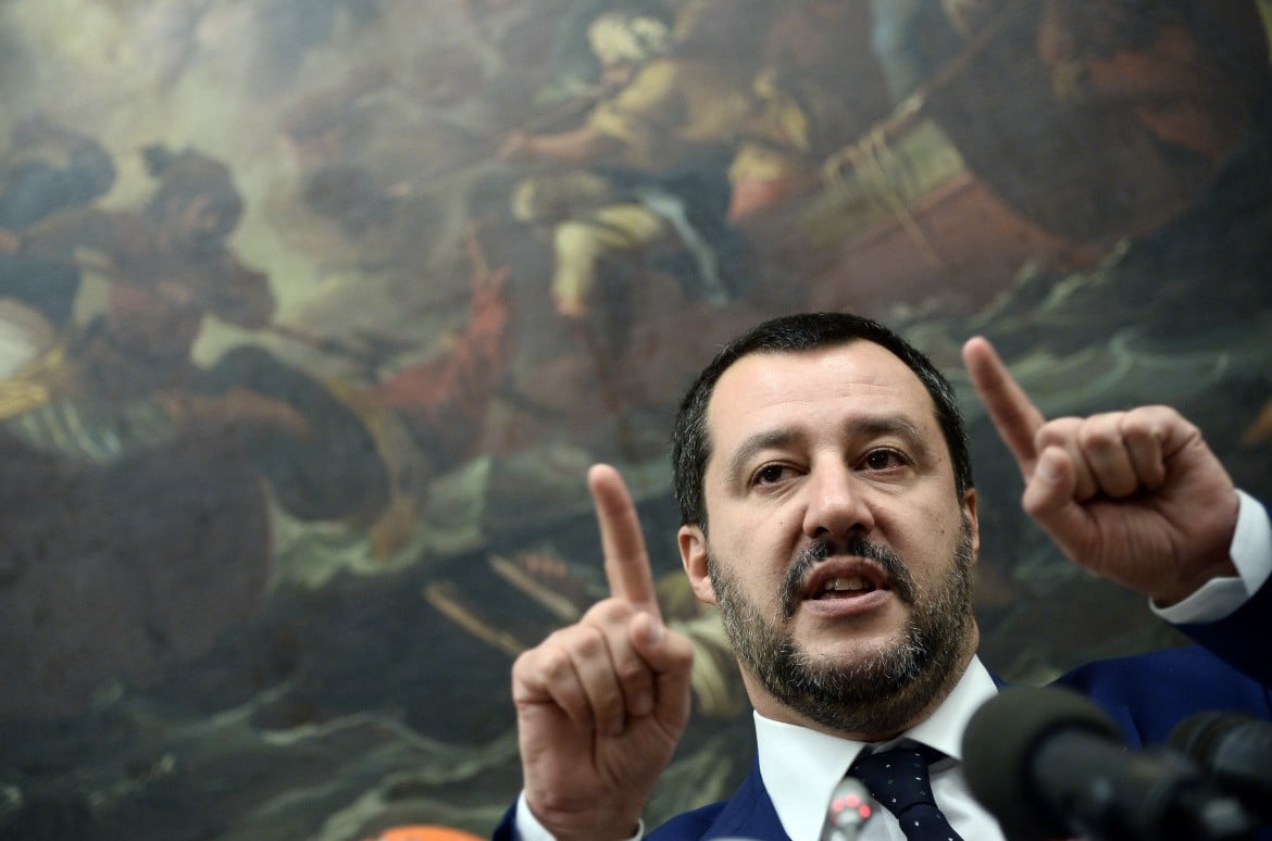Salvini e Di Maio, battaglia Capitale a palazzo Chigi