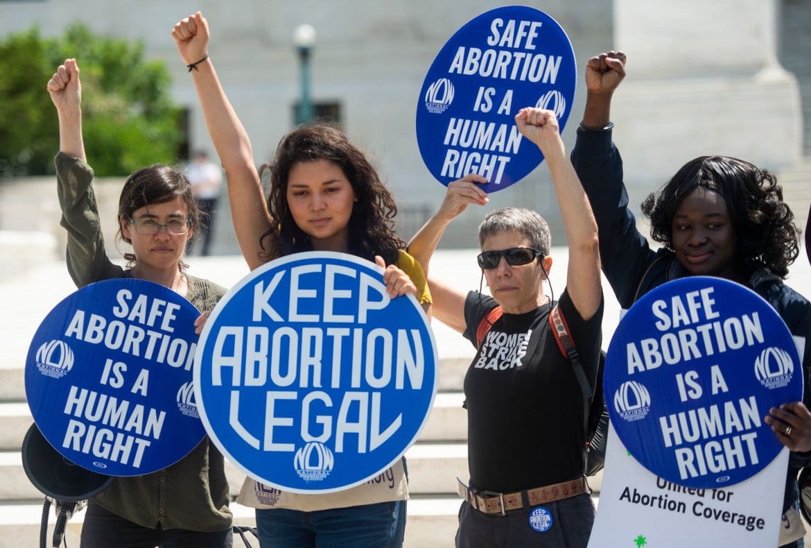 La Louisiana approva la legge anti-aborto. E la firma è di un democratico